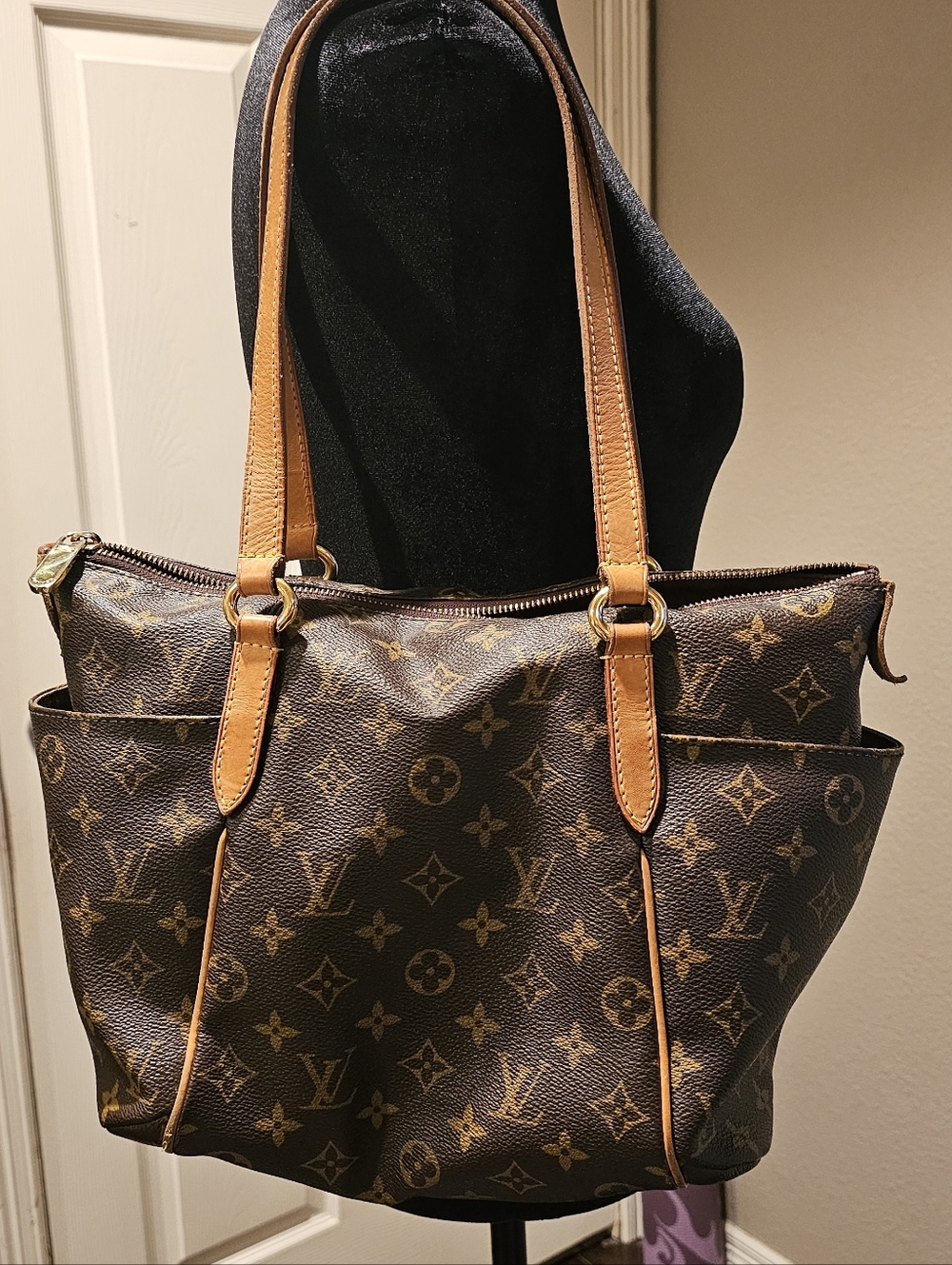 Louis Vuitton Monogram Shoulder Bag with Tan Leather Handles